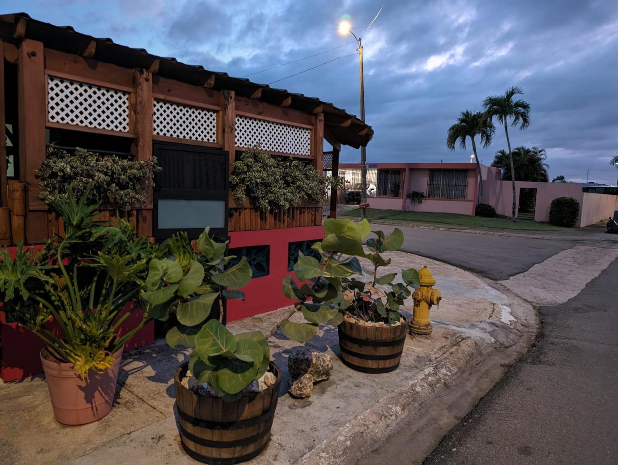 Moon'S Place Toa Baja Экстерьер фото